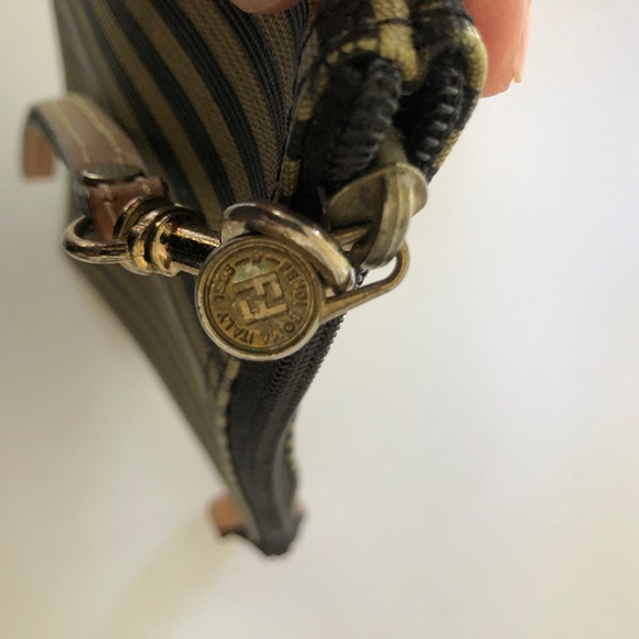 Vintage Fendi Clutch with strap / - Picture 7 of 8